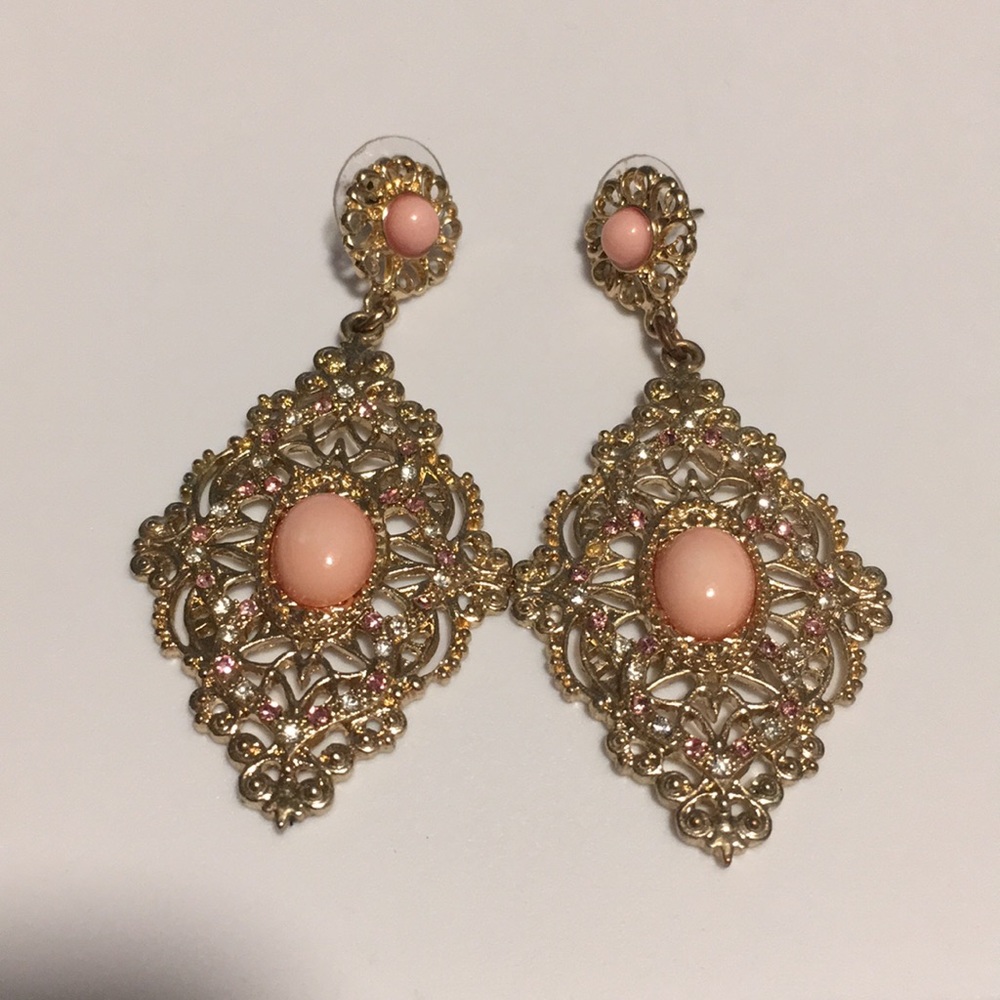 🌸H&M Pink earrings
